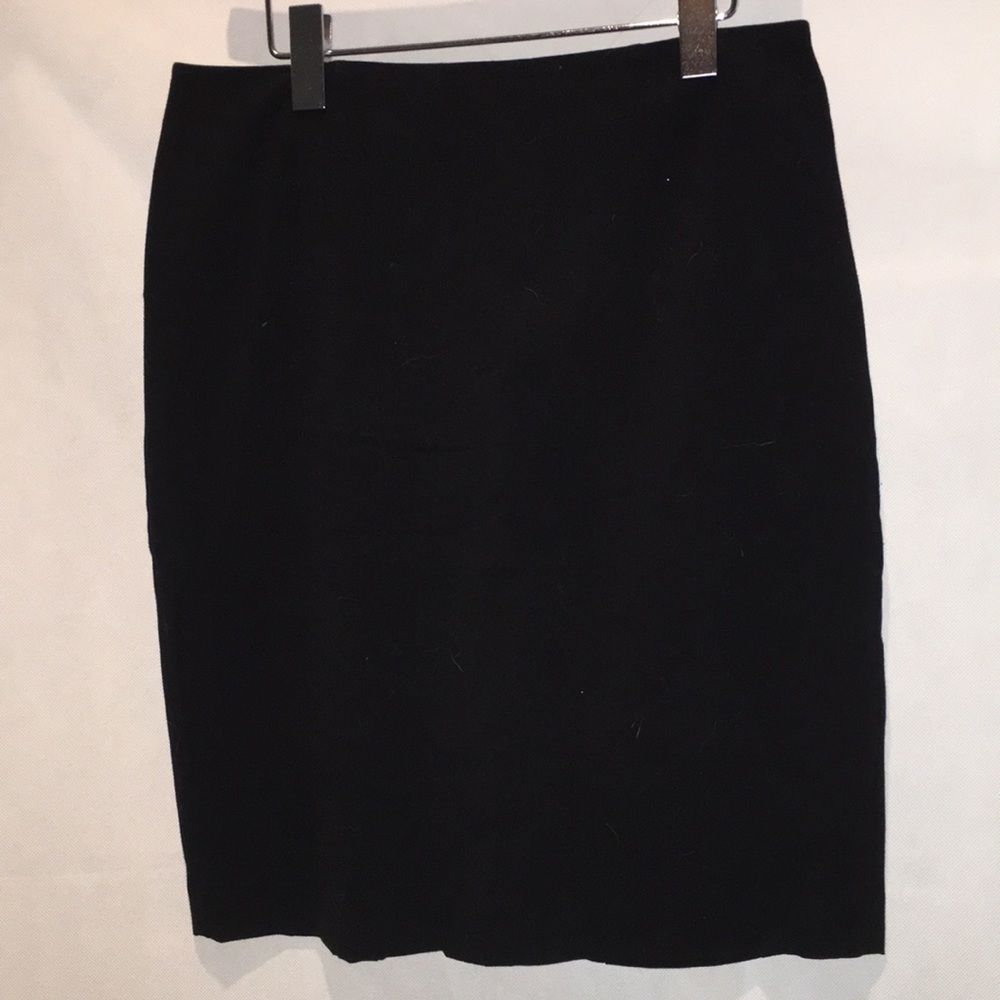Dana Buchman Black Skort | Size 6